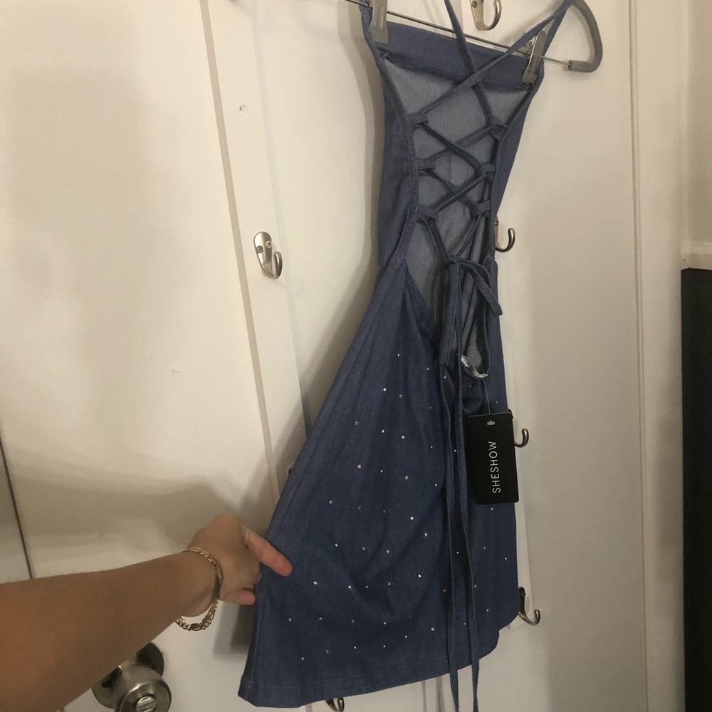 SheShow Sparkly Body-con lace up back dress